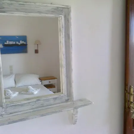 Aeolos アパートホテル ギシオ