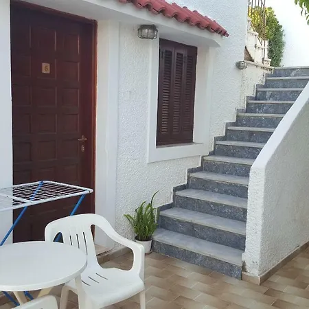 Aparthotel Aeolos