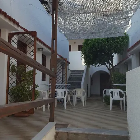 Aeolos Aparthotel 2*