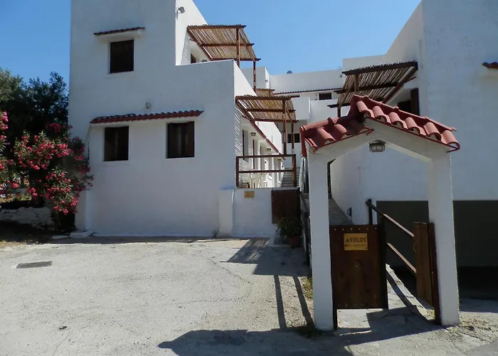 Aparthotel Aeolos 2*